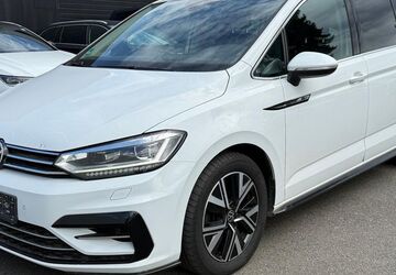 VW Touran 219.510 km 16.990 &euro; Braunschweig 38122
