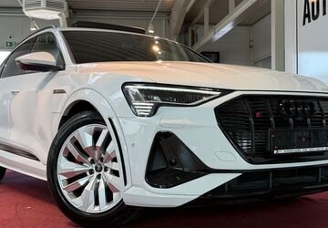 Audi e-tron 39.987 km 40.999 &euro; Peine 31228