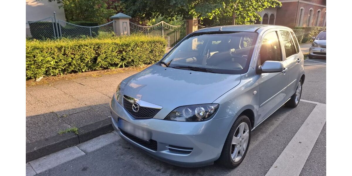 Mazda 2 100.400 km 2.950 &euro; Salzgitter 38229