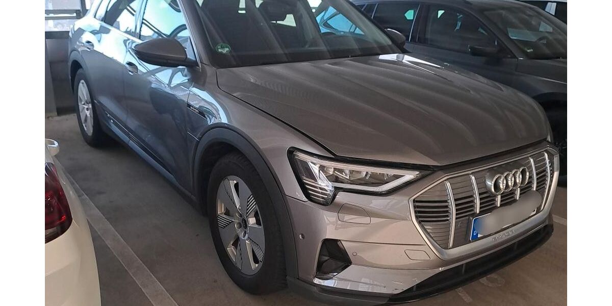 Audi e-tron 52.150 km 29.900 &euro; Salzgitter 38259