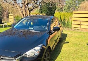 Mazda 2 176.000 km 5.990 &euro; Braunschweig 38106