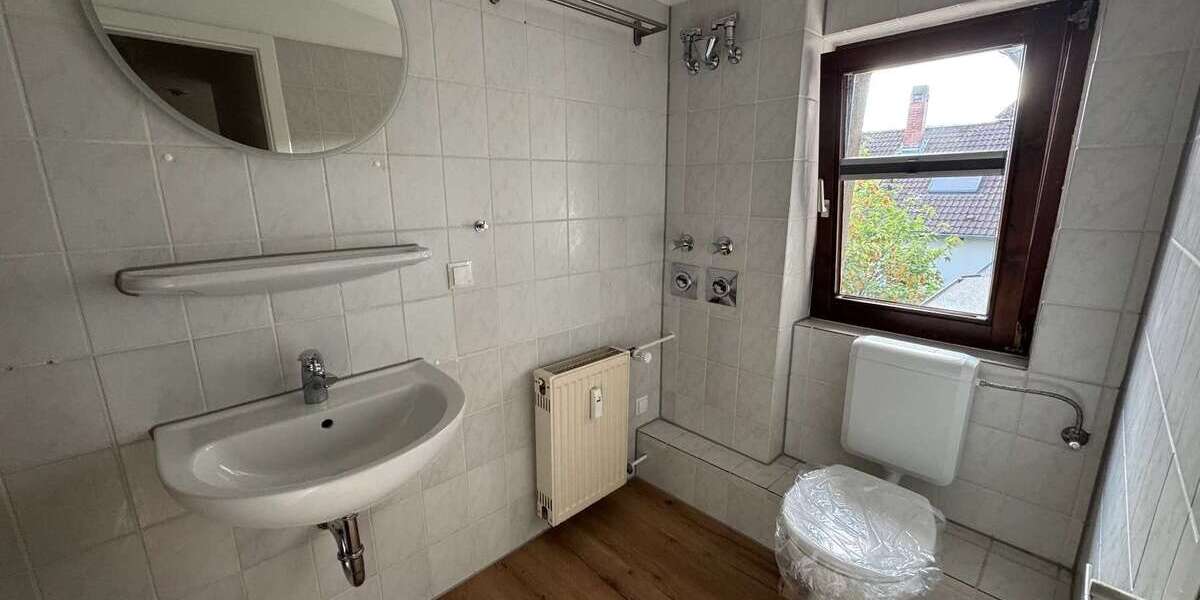 Etagenwohnung Braunschweig Nordstadt - 2 Zimmer, 75 m&sup2;, 863&euro; | Angebot:27330163