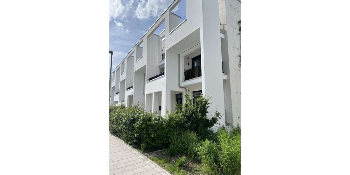 Etagenwohnung Wolfsburg - 3 Zimmer, 95 m&sup2;, 1.165&euro; | Angebot:26754568