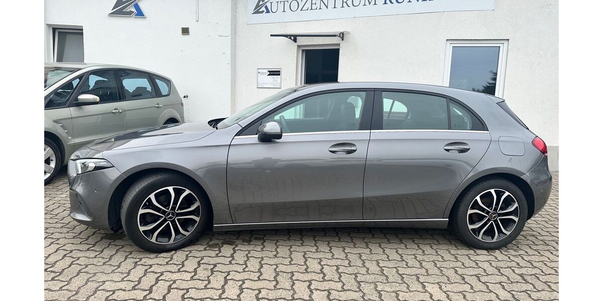 Mercedes-Benz A 180 126.900 km 17.990 &euro; Braunschweig 38122