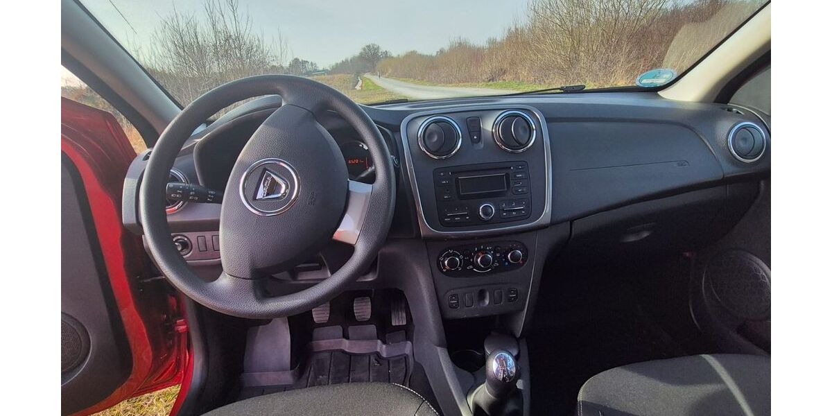 Dacia Sandero 66.000 km 5.400 &euro; Wolfsburg 38448