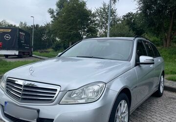 Mercedes-Benz C 180 303.000 km 4.900 &euro; Braunschweig 38124