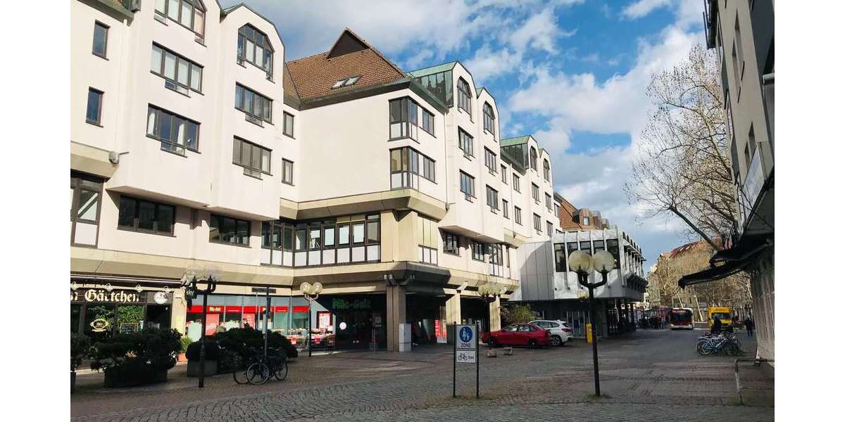 Etagenwohnung Braunschweig Mitte - 4 Zimmer, 152 m&sup2;, 1.200&euro; | Angebot:27191692