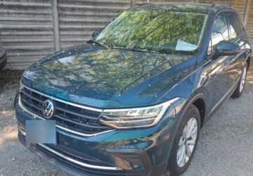 VW Tiguan 40.389 km 21.990 &euro; Braunschweig 38122