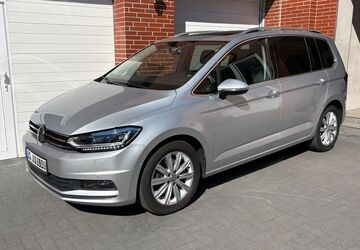 VW Touran 95.000 km 22.999 &euro; Braunschweig 38110