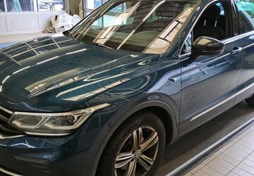 VW Tiguan 244.631 km 15.990 &euro; Braunschweig 38122