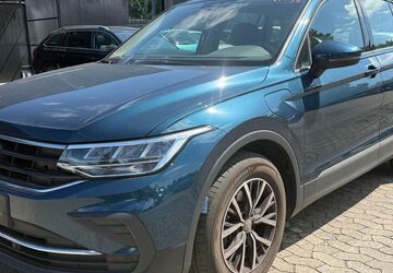 VW Tiguan 139.755 km 18.990 &euro; Braunschweig 38122