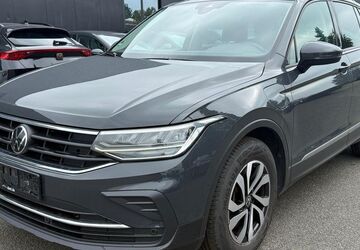 VW Tiguan 136.950 km 18.990 &euro; Braunschweig 38122