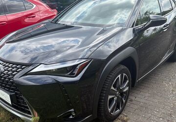 Lexus UX 15.677 km 29.980 &euro; Braunschweig 38114