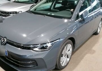 VW Golf 19.990 km 22.890 &euro; Braunschweig 38114