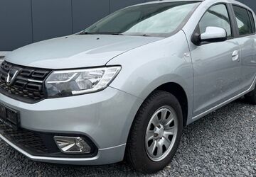 Dacia Sandero 14.400 km 9.700 &euro; Braunschweig 38110